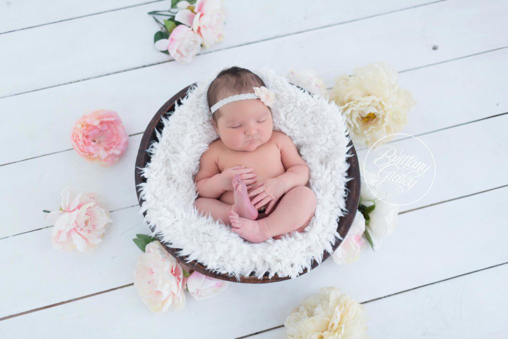Newborn Photographer Cleveland | Ohio Newborn Studio | Newborn Photography Studio | www.brittanygidleyphotography.com | Brittany Gidley Photography LLC