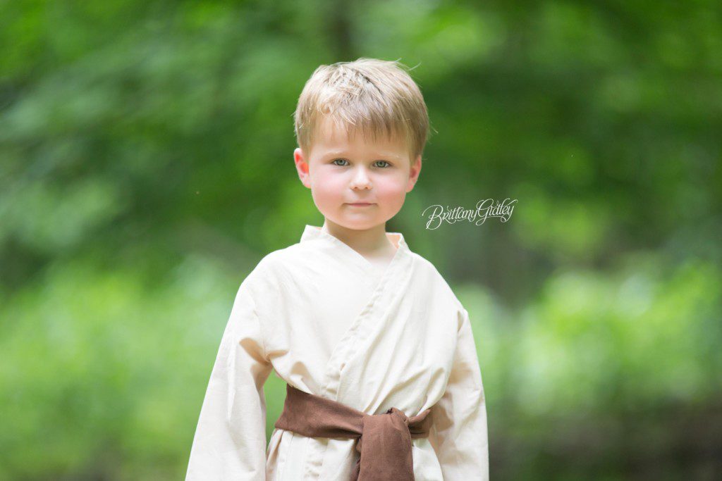 Star Wars Photo Shoot | Jedi | Child Photographer | Best Children Photography | May the Force Be With You | www.brittanygidleyphotography.com 