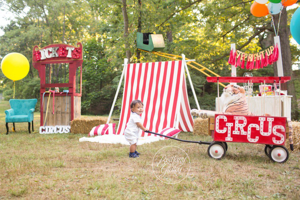 Circus | Circus Dream Session | Circus Theme Photo Shoot | Family | If I Ran The Circus | Dr Suess | Baby Photographer | Baby Photography | Brittany Gidley Photography LLC