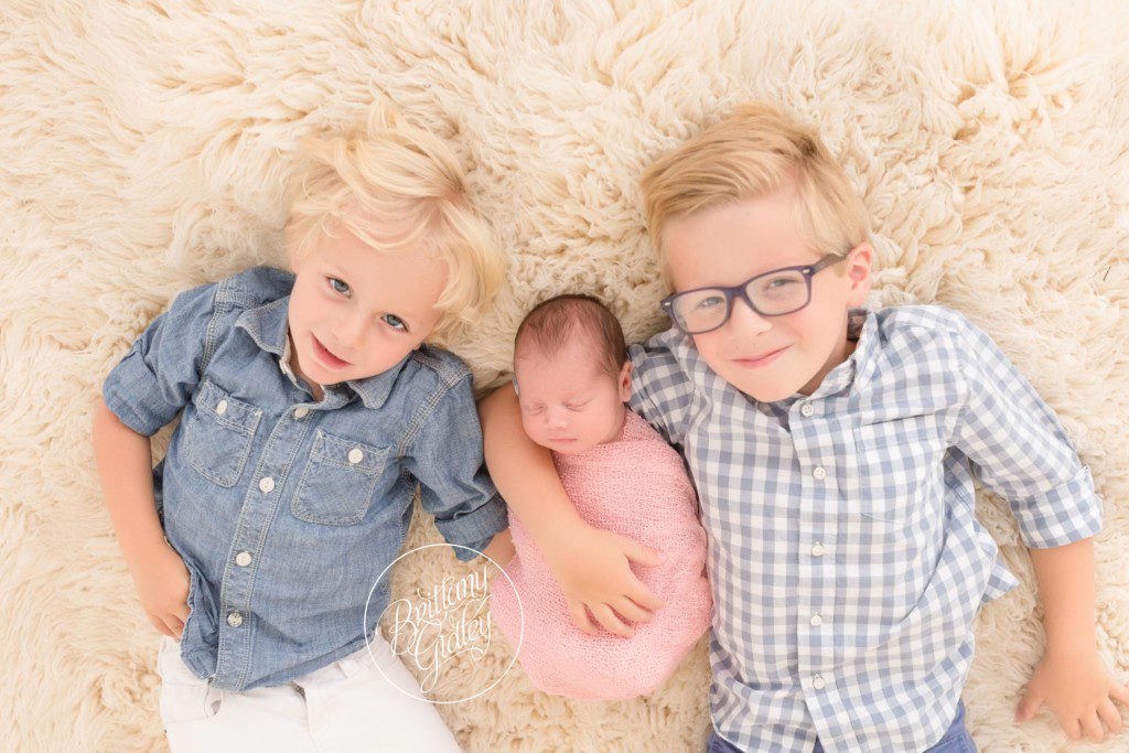 Siblings | Big Brothers | Newborn Baby Girl | Newborn Posing | Cleveland Ohio