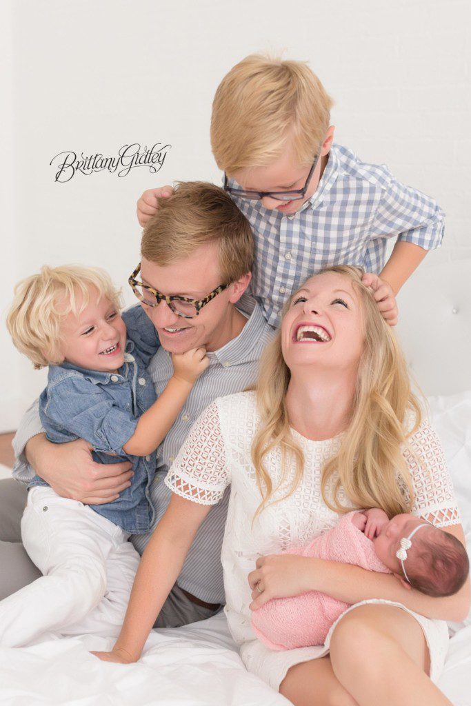 Family Newborn | Newborn Baby Girl | Newborn Posing | Cleveland Ohio