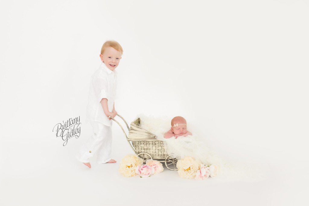 Vintage | Pram | Newborn Photography | Newborn Photographer | Siblings | Props | Start With The Best | Brittany Gidley Photography LLC