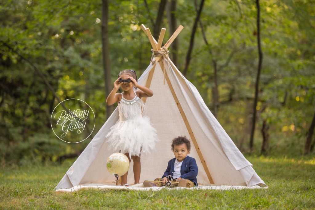 Adventure Is Out There | Dream Session | Globe | Travel | Wanderlust | Child Photographer | Cleveland Ohio