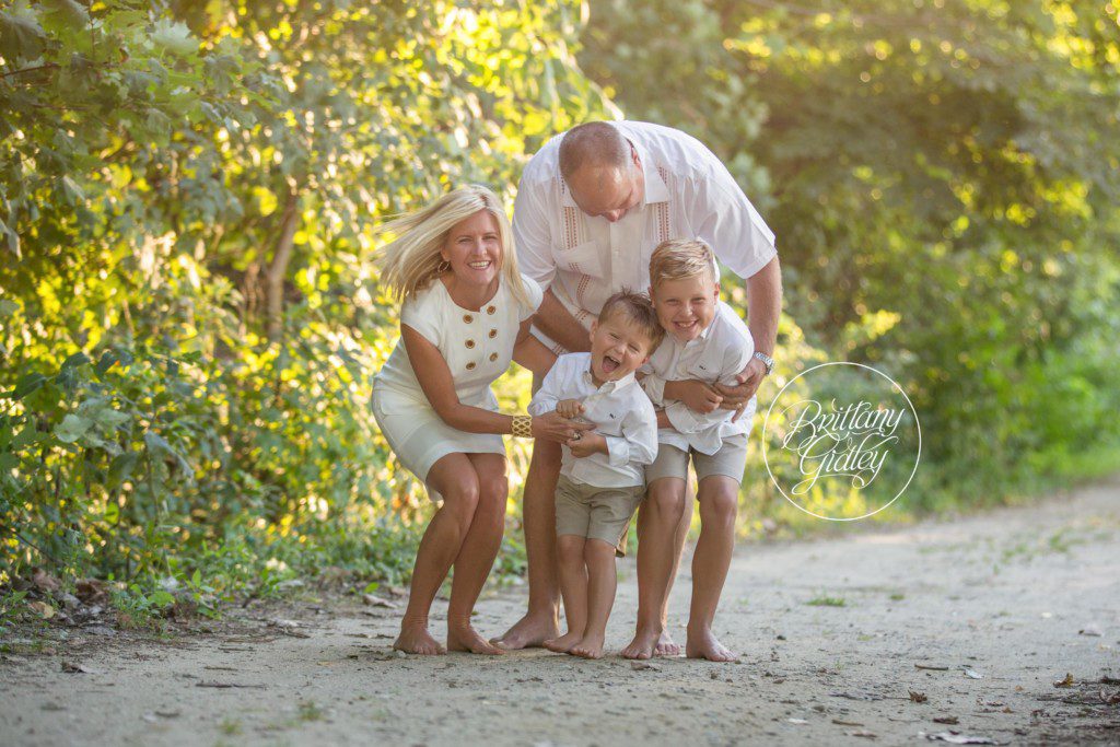 Family Photographer | Cleveland Ohio | Edgewater Beach Park | Lake Erie | Photography
