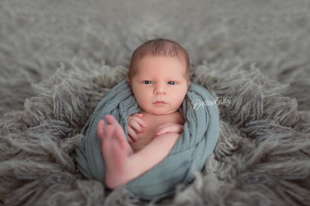 Strongsville Newborn Photographer | Baby Boy | Strongsville Ohio