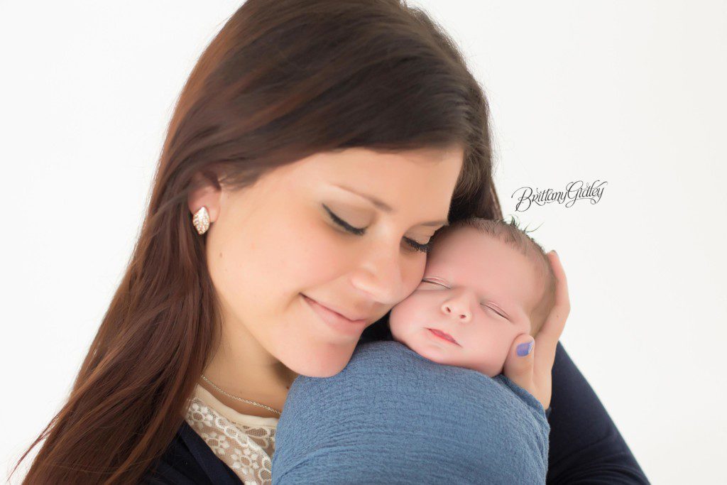 Strongsville Newborn Photographer | Baby Boy | Strongsville Ohio
