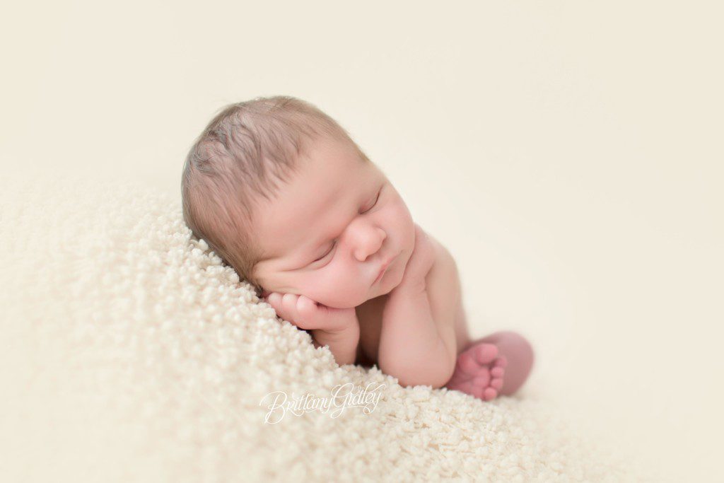 Strongsville Newborn | Baby Boy | Strongsville Ohio