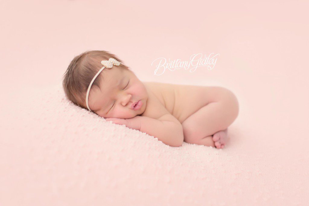Siblings | Newborn | Little Sister | Clevelands Best Newborn Photographer | Start With The Best | Cleveland