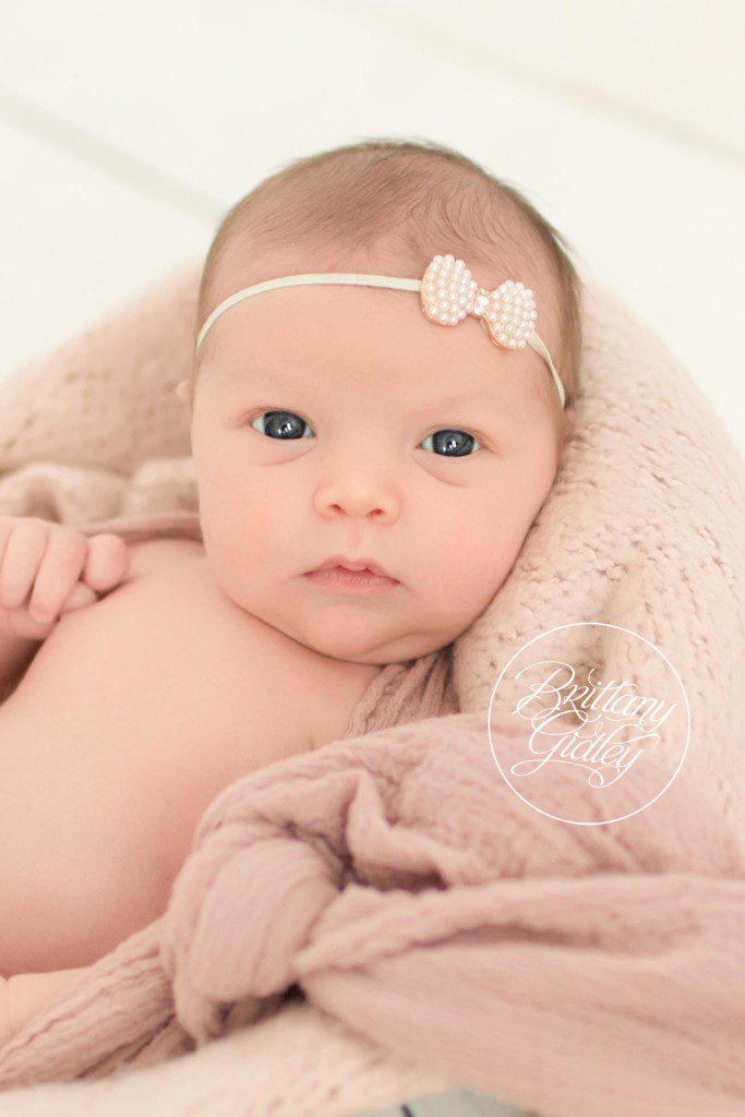 Newborn | Family Newborn Photography | Baby Posing | Start With The Best | Cleveland Ohio