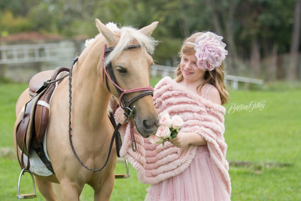 Pony Farm Photo Shoot | Paper Flowers | Ponies | Equine Photography | Cleveland | Start With The Best | Dream Session