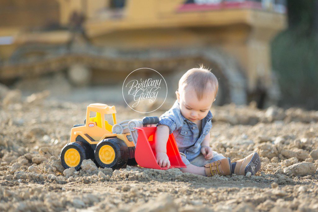 Family Photography | Strongsville Baby Photographer | Dump Trucks