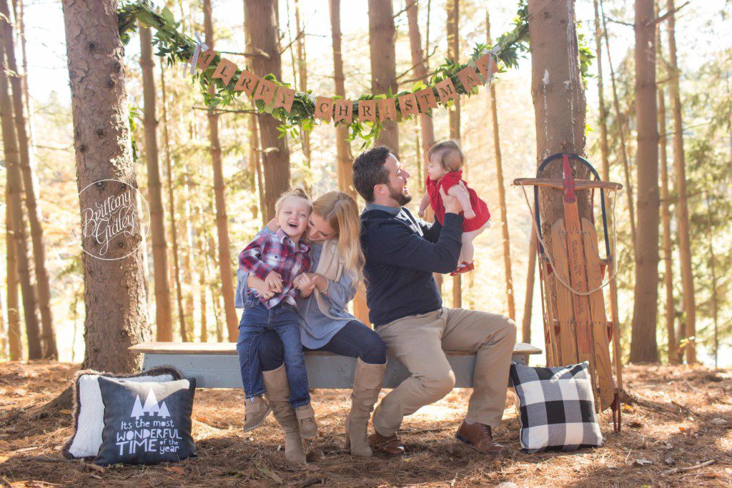 What To Wear Holiday Pictures | What To Wear Christmas Pictures | Celebrity Photographer | www.brittanygidley.com