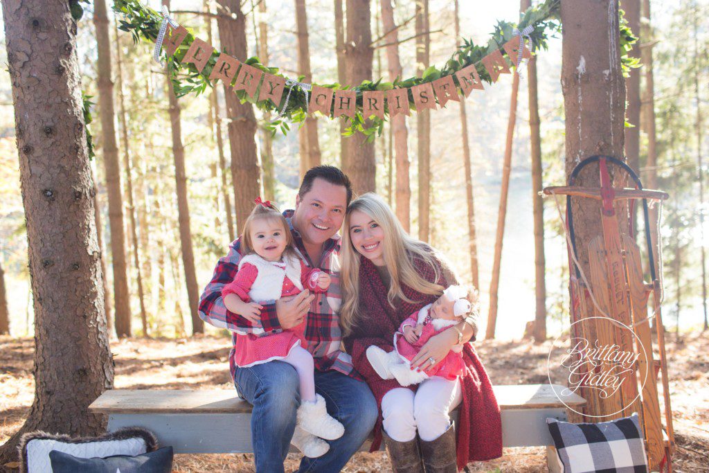 Cleveland Christmas Photographer | Christmas Mini Session | Dream Minis | Best Photographer | www.brittanygidley.com