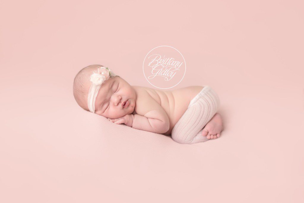 Akron Newborn Photographer | Newborn Photography | Start With The Best | Cleveland
