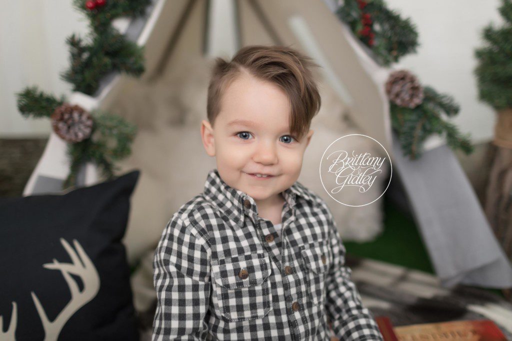 Woodland Wonders Studio Holiday Mini Sessions | Woodland Wonders | Best Child Photographer | Best Baby Photographer | Best Family Photographer | Best Newborn Photographer