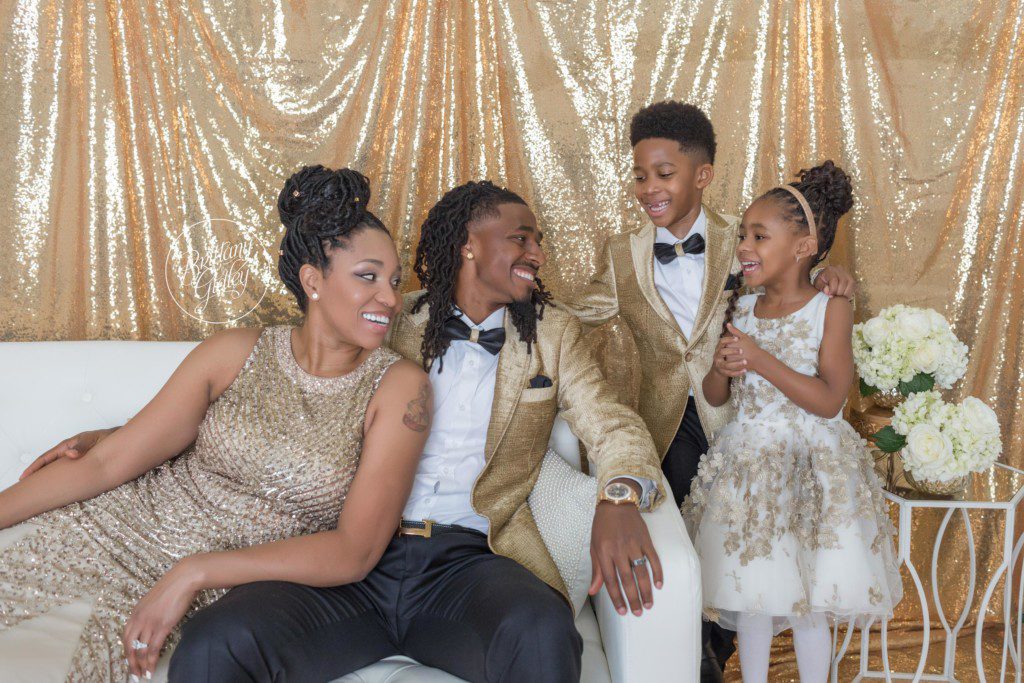 Sparkle and Shine | Family Photography | Gold | Christmas Images | Dreamy Photography