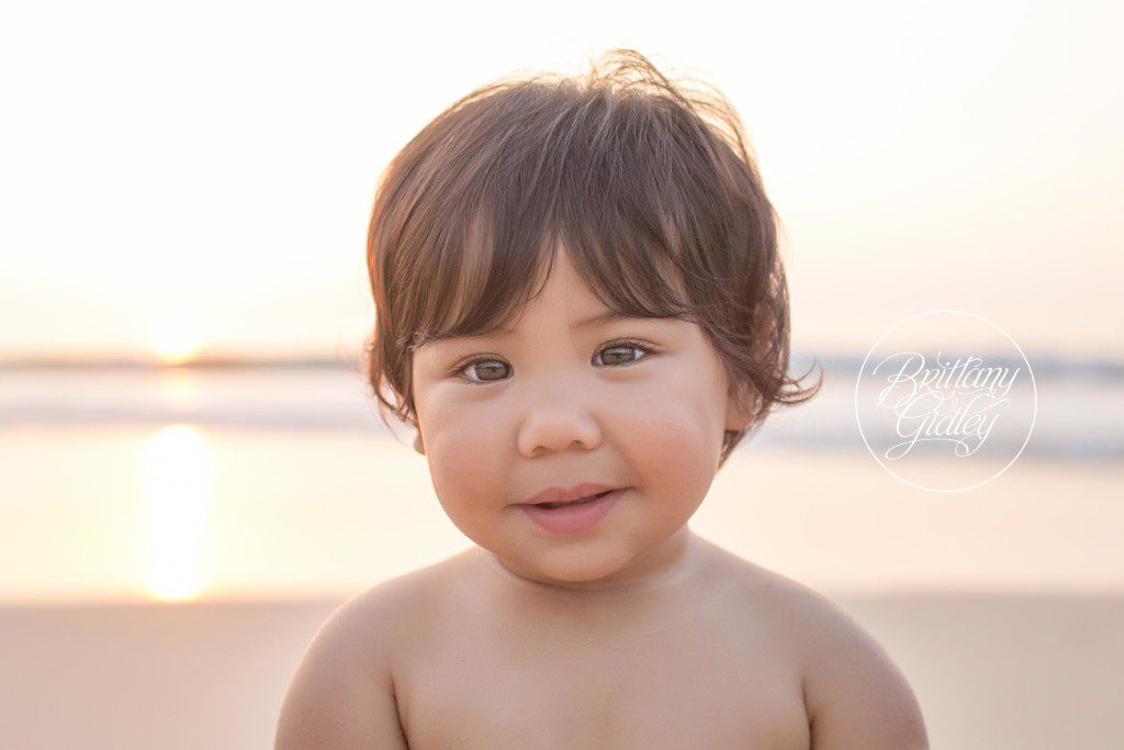 Beach Baby | Hawaii | Sunset | Baby Photographer | Baby Photography | Start With The Best | www.brittanygidleyphotography.com