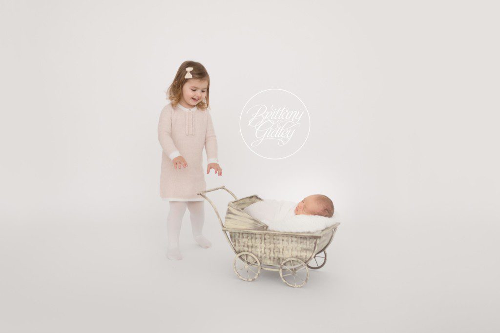 Newborn Photographer | Big Sister & Baby Brother | Child Photographer