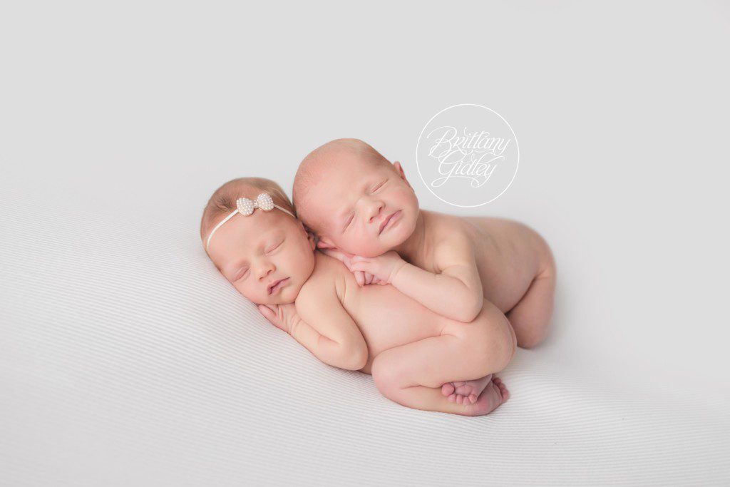 Twin Newborn Photography | Brittany Gidley Photography | Newborn Babies