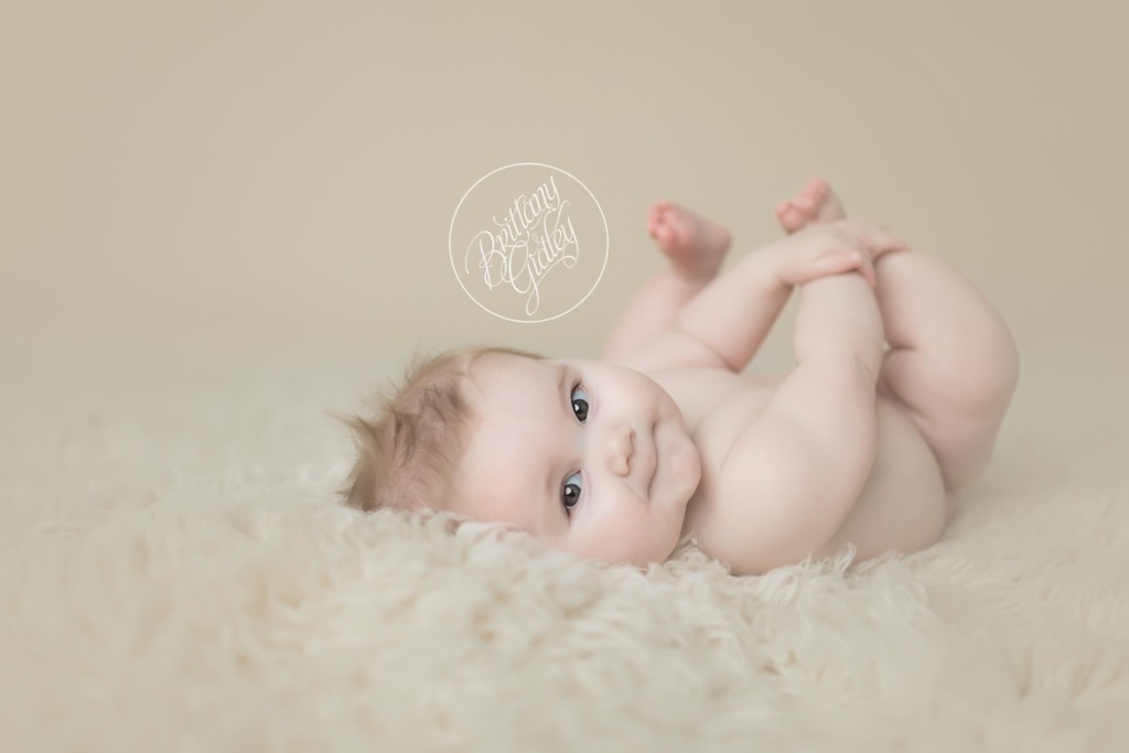 6 Month Baby Photo | Baby Photographer | Cleveland Ohio | Start With The Best | Flower Wall | Floral Baby Images