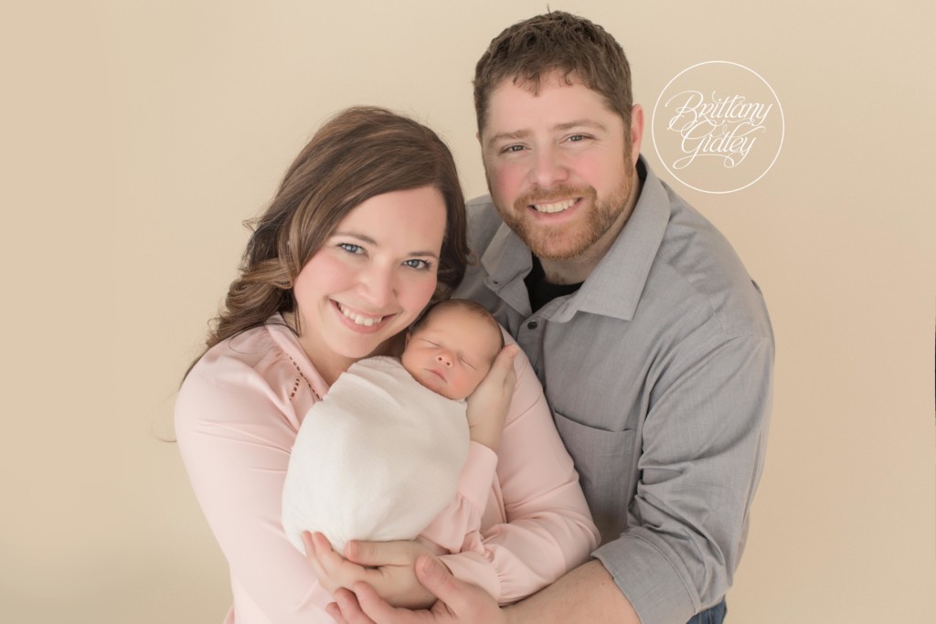 Newborn with Family Pose | Brittany Gidley Photography LLC