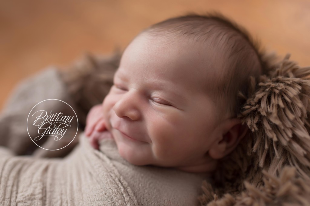 Newborn | Newborn Baby Boy | Baby Pictures | Start With The Best | Cleveland Newborn Photographer | Newborn Photography Cleveland Ohio | Newborn Boy | www.brittanygidleyphotography.com