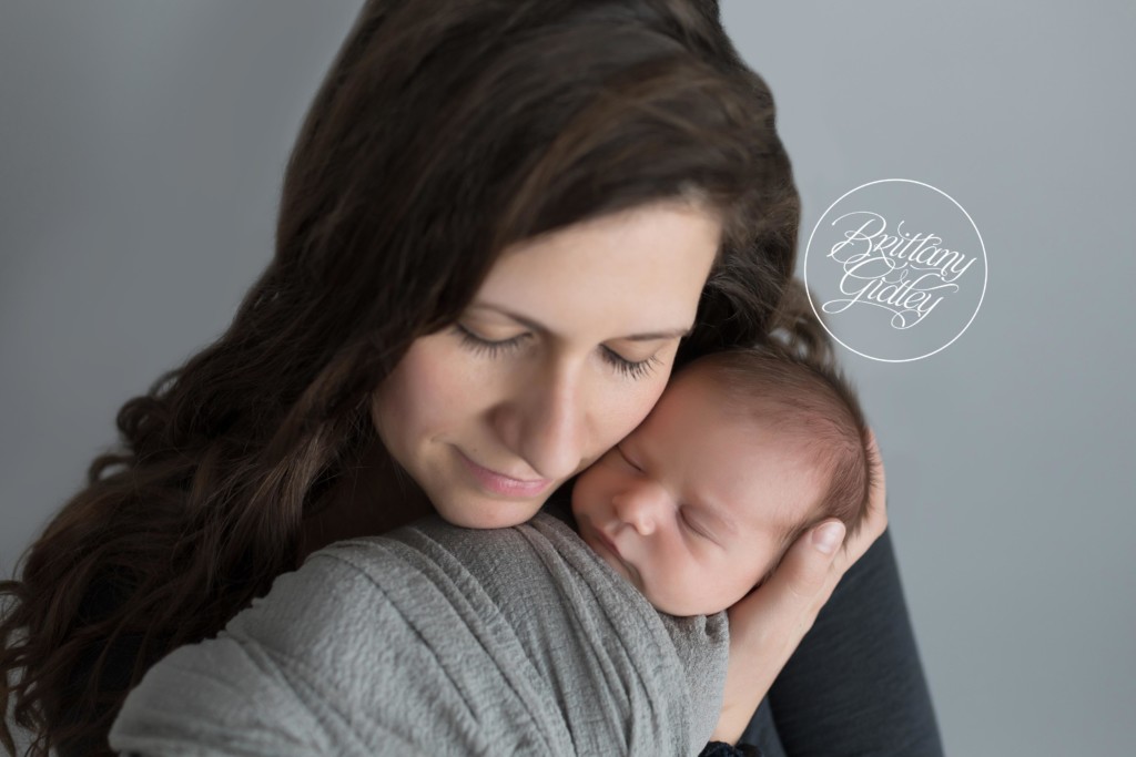 Newborn | Newborn Baby Boy | Baby Pictures | Start With The Best | Cleveland Newborn Photographer | Newborn Photography Cleveland Ohio | Newborn Boy | www.brittanygidleyphotography.com