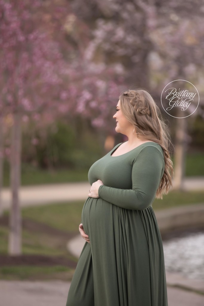 Top Maternity Photographer | Cherry Blossoms | Cleveland Museum of Art | Maternity Photography
