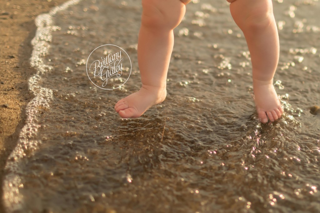 Beach Photography | Beach Baby | Family Photo Shoot | Mentor Headlands Beach