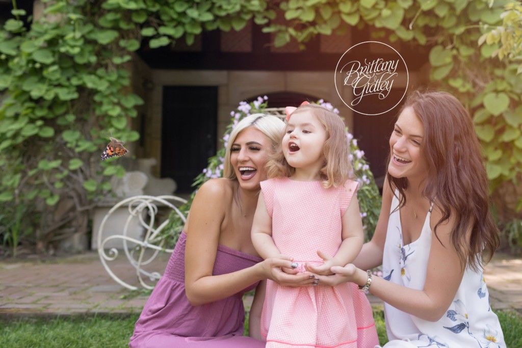 Secret Garden Dream Session | Butterfly Release | Butterfly Photography | Dream Session | Brittany Gidley Photography | Stan Hywet Hall & Gardens