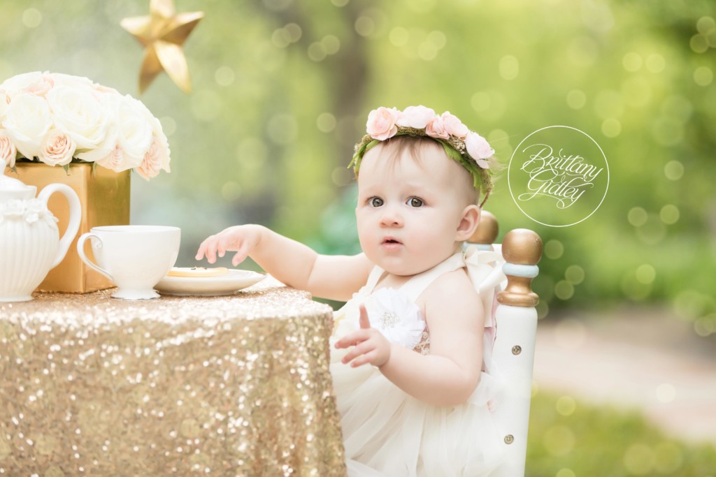 Twinkle Twinkle Little Star Dream Session | Twinkle Twinkle Birthday Party | Little Star | 12 Month Baby | Whimsical Baby Photography | Dream Session | Start With The Best | www.brittanygidley.com