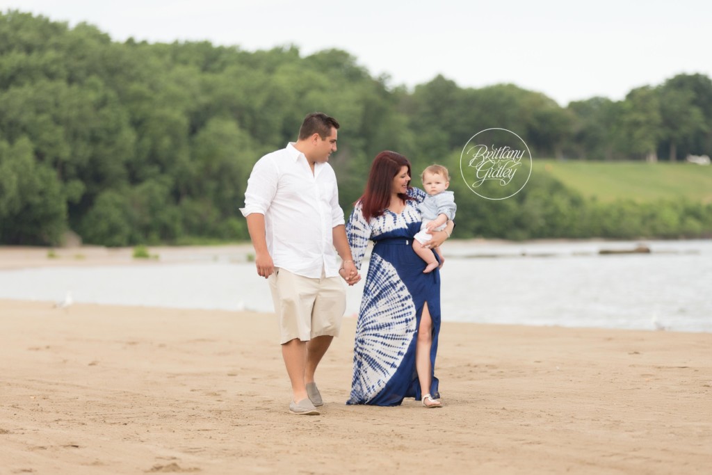 Baby Photography | Cleveland Baby Photographer | Edgewater Beach | Start With The Best | Brittany Gidley Photography 