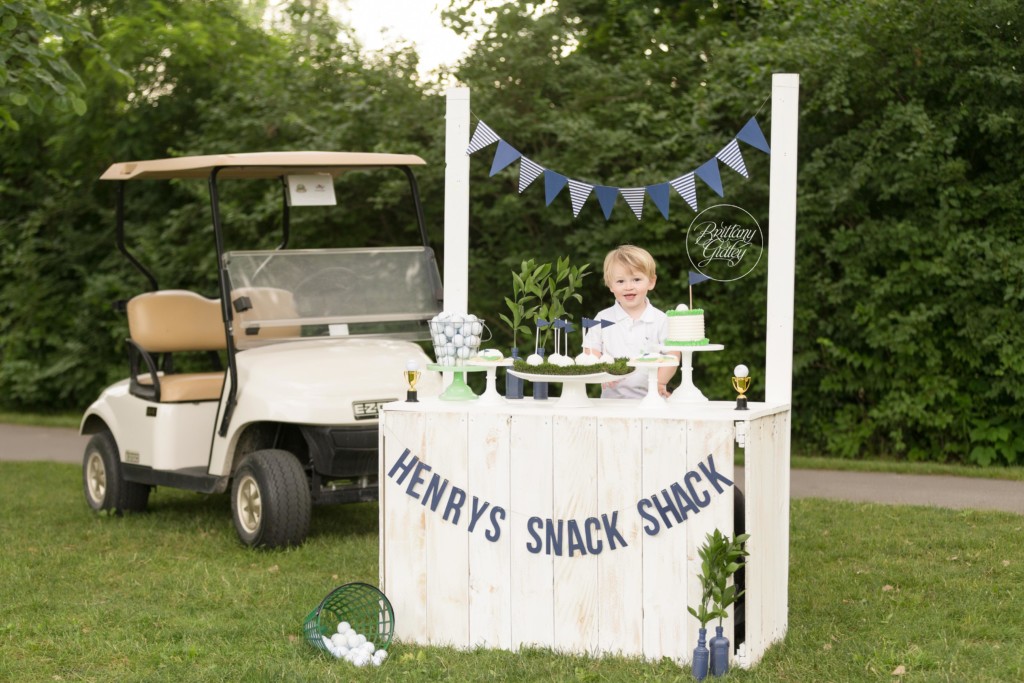 Golf Photo Shoot Inspiration | Golf Party Inspiration | Dream Session | Hole In One | Brittany Gidley Photography LLC | www.brittanygidleyphotography.com