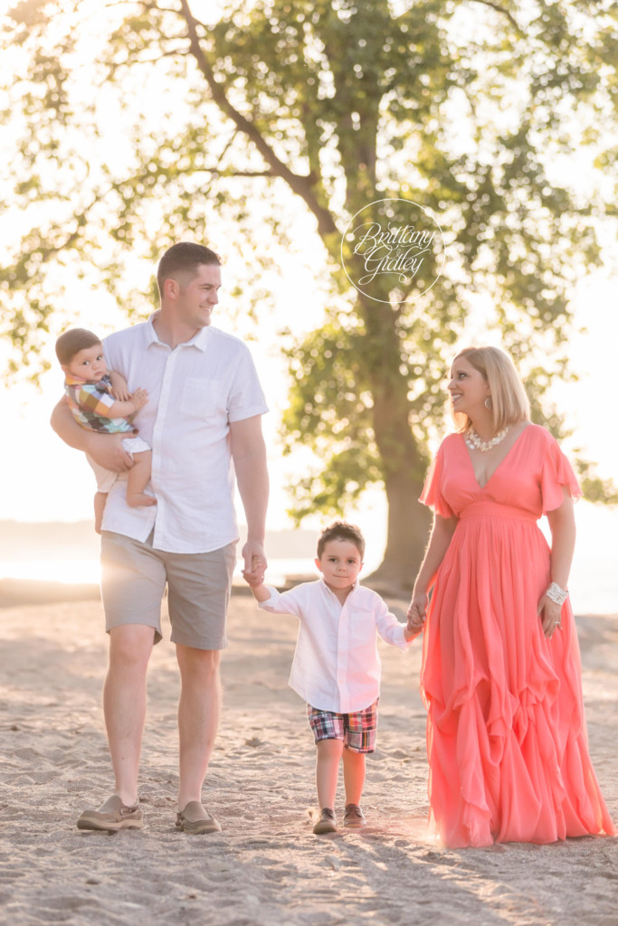 Huntington Beach Photo Shoot | Baby Beach Photography | 6 Month Baby Photos | www.brittanygidleyphotography.com