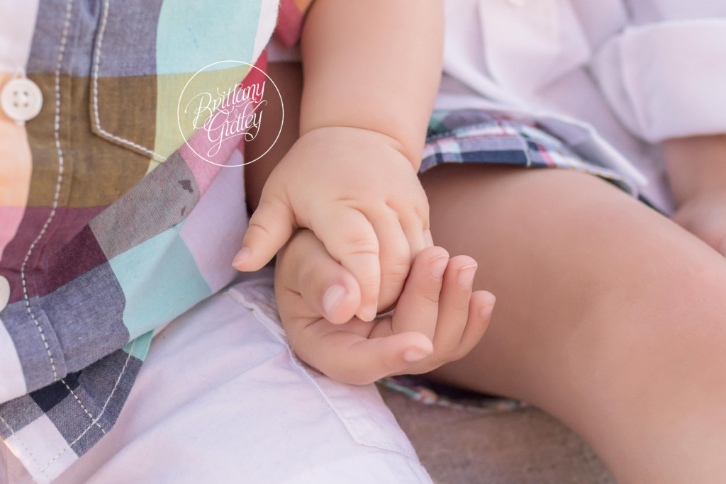 Beach Photo Shoot | Baby Beach Photography | 6 Month Baby Photos | www.brittanygidleyphotography.com