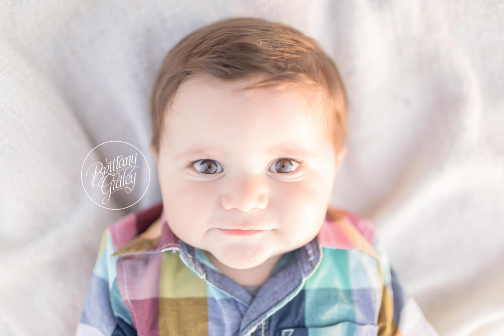 Beach Photo Shoot | Baby Beach Photography | 6 Month Baby Photos | www.brittanygidleyphotography.com