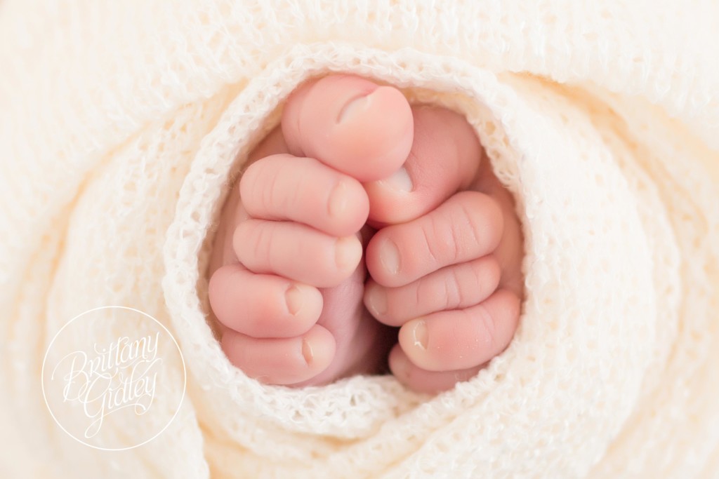 Newborn Girl Pictures | Photo Shoot | Pretty In Pink | Start With The Best | www.brittanygidley.com