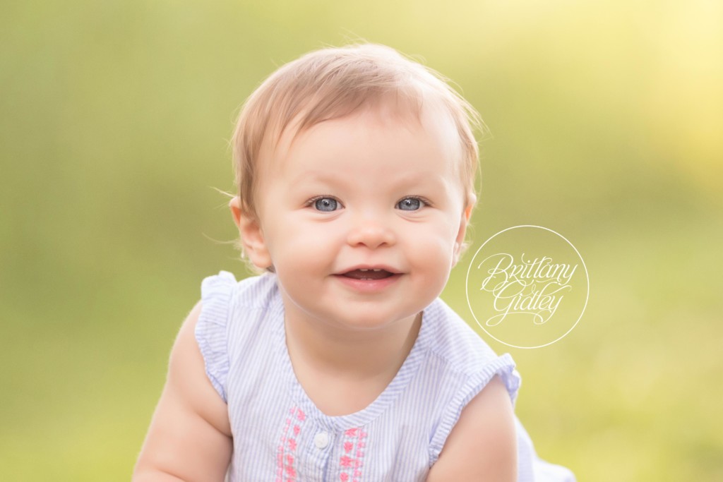 9 Month Baby Photos | Mommy and Me | Lake Erie Bluffs Photo Shoot
