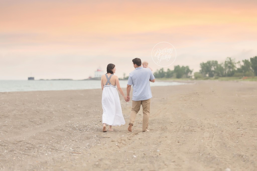 Beach Family Photo Shoot | 6 Month Baby | Mentor Headlands Beach