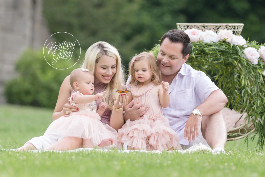 Live Butterfly Release Photo Shoot | Princess Bianca Dream Session | Squires Castle | Butterfly Mini Session Inspiration | www.brittanygidleyphotography.com