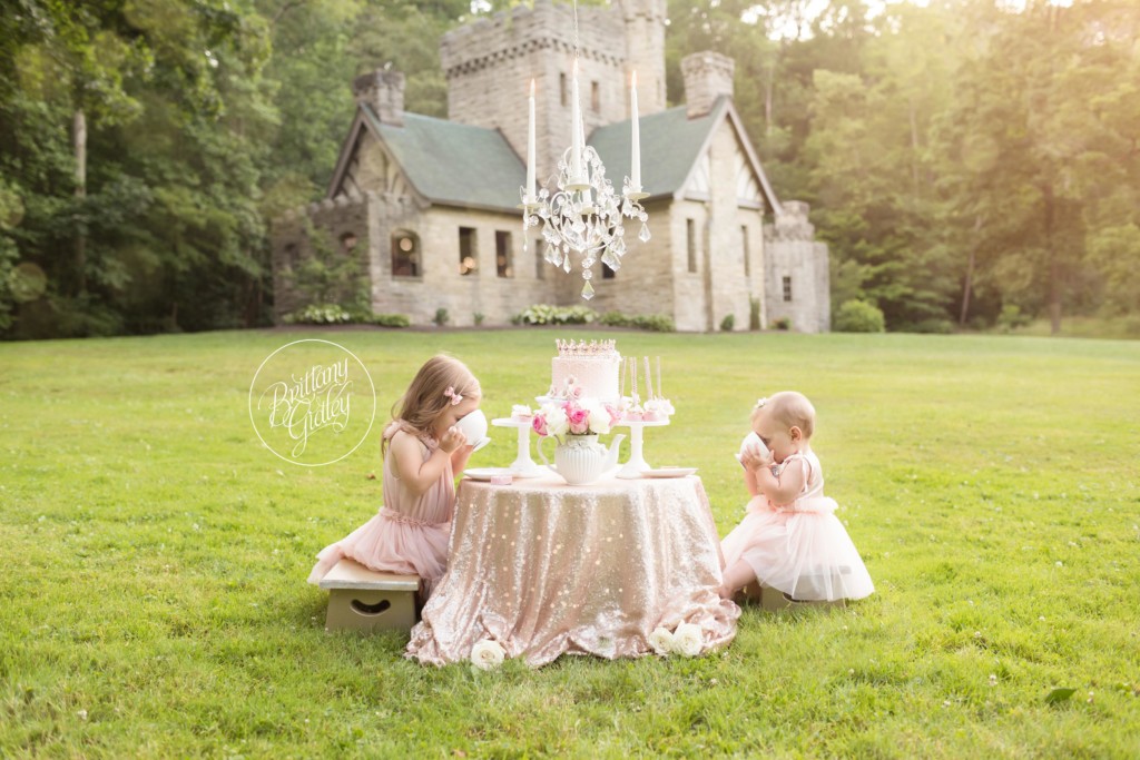 Live Butterfly Release Photo Shoot | Princess Bianca Dream Session | Squires Castle | Butterfly Mini Session Inspiration | www.brittanygidleyphotography.com