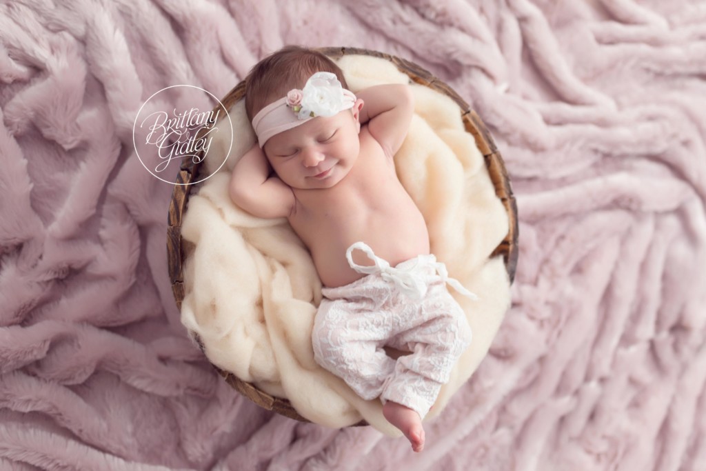 Celebrity Newborn Photographer | Newborn Baby Girl | Pretty In Pink | Brittany Gidley Photography | www.brittanygidleyphotography.com