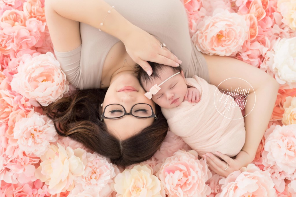 Newborn Dream Session | Award Winning Newborn Photography | Newborn Photo Shoot Inspiration 