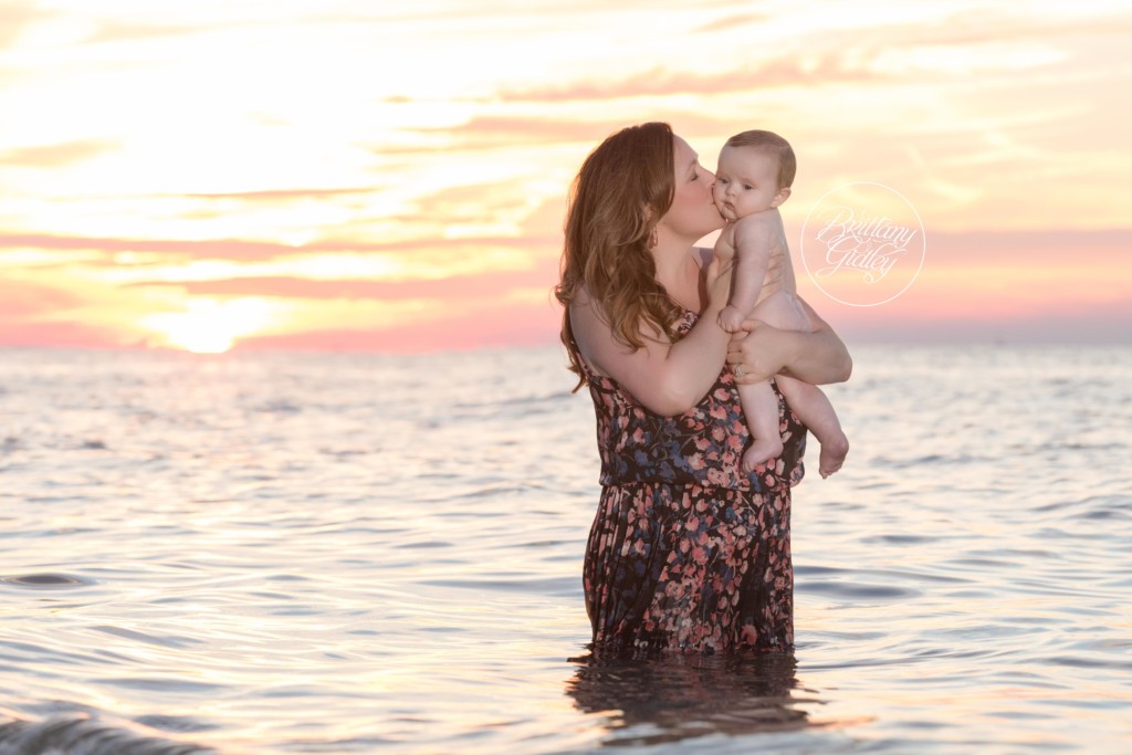 Edgewater Beach Photo Shoot | Cleveland Ohio | 6 Month Baby Photo Shoot On The Beach | Family Pictures
