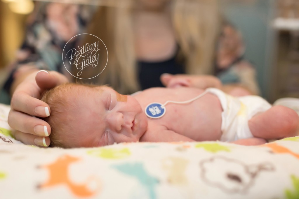 NICU Photography | Preemie Photographer | NICU Photographer | University Hospitals Rainbow Babies & Children's Hospital | www.brittanygidley.com