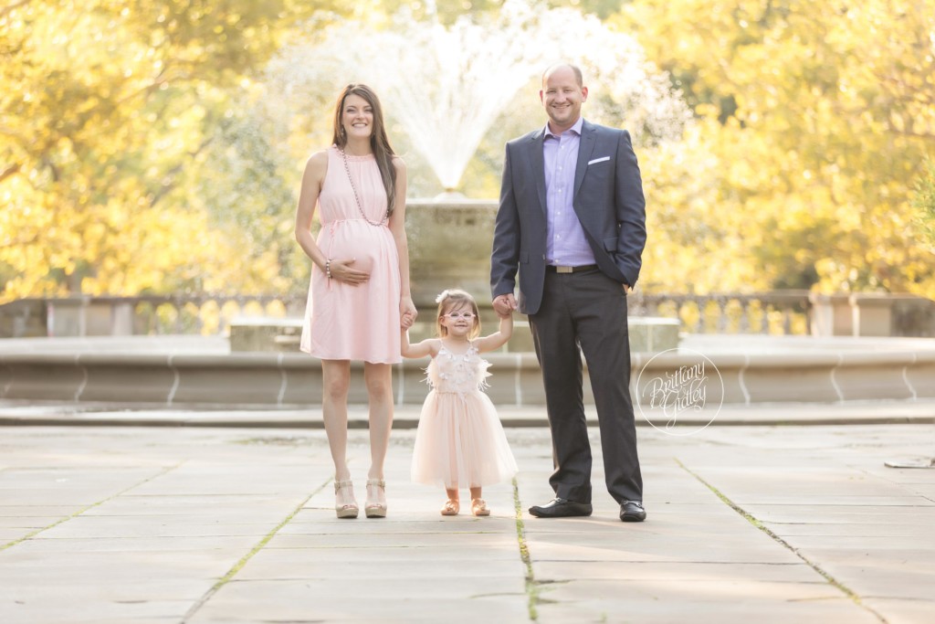 Family Dream Session | Cultural Gardens | Cleveland Ohio | Start With The Best | Italian Garden