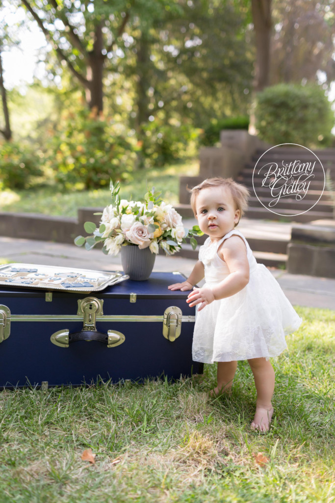 Adventure Photo Shoot | Dream Session | Vintage Travel Theme Photo Shoot