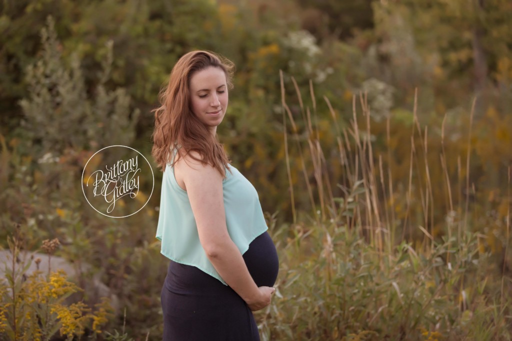 Beachwood Maternity Photographer | Beachwood Family Photography | Child Photographer | Sunflower Field