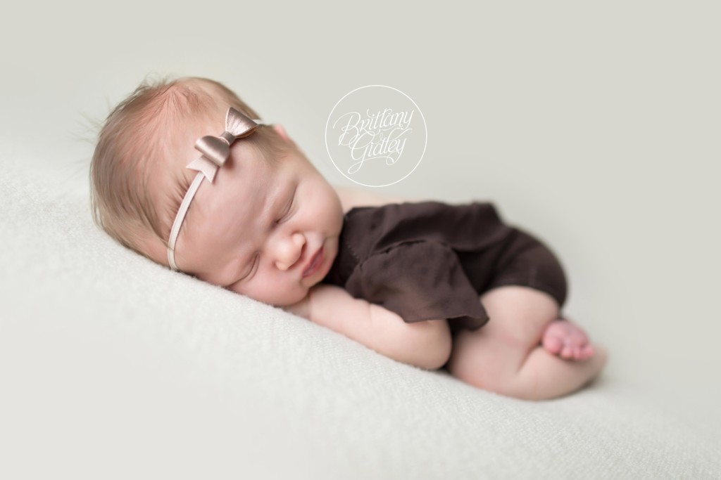 Beachwood Newborn Photographer | Beachwood Newborn Photography | Start With The Best | Ohio Newborn Photographer | Ohio Newborn Photography