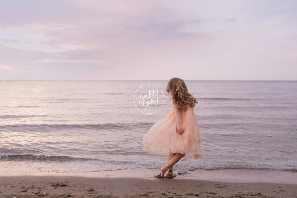 Edgewater Beach Child Photography | Cleveland Child Photography | Beach Photo Shoot